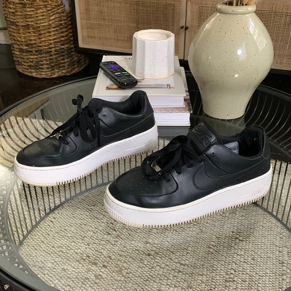 Nike Shoes - Black Nike Air Force 1 Platform Sneakers in style Sage Low, Size 8.